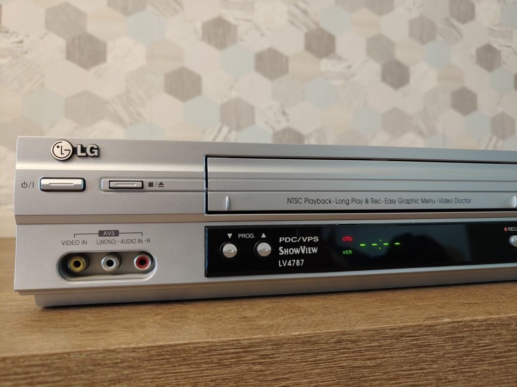 Magnetowid HI-FI stereo LG LV4787 6 glowic