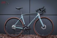 Шосейний велосипед Scott Addict RC 15 — швидкість без компромісів