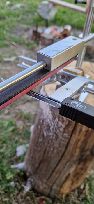 Професійна заточка ножів , загострення ножів .