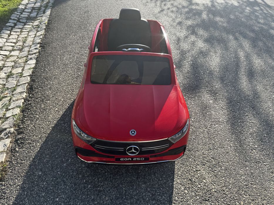 Carro eletrico para criança Mercedes EQA250