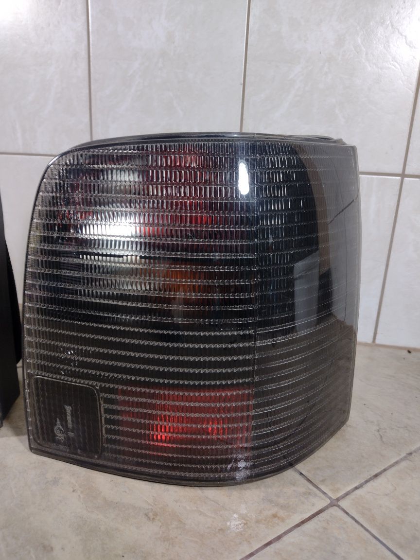 Lampa tył VW Volkswagen Passat B5 kombi 96-00 smoke Black wysyłka OLX