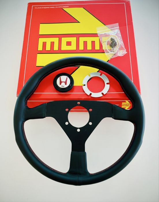 Volante MOMO em pele