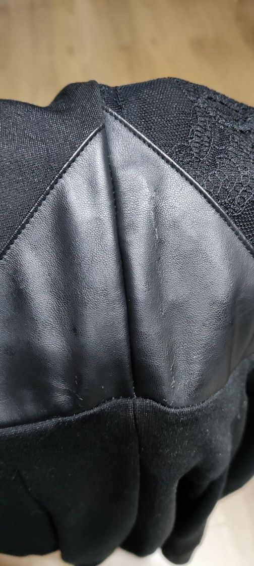 Czarna sukienka rozkloszowana skórzane wstawki Mohito M