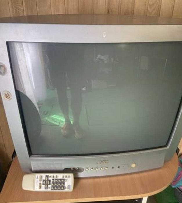 Телевизор JVC 400 грн.