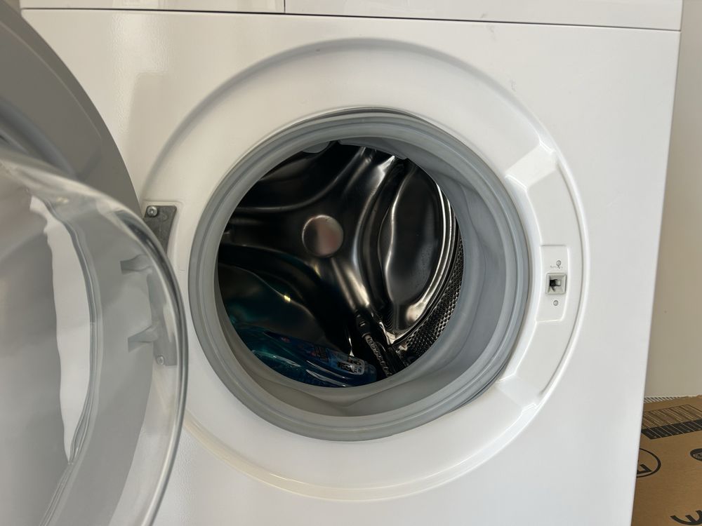Пральна машина Siemens Q300,привезена з ЄС