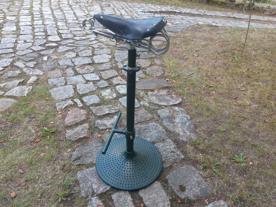 HOKER retro vintage z siodełkiem rowerowym HERO * loft
