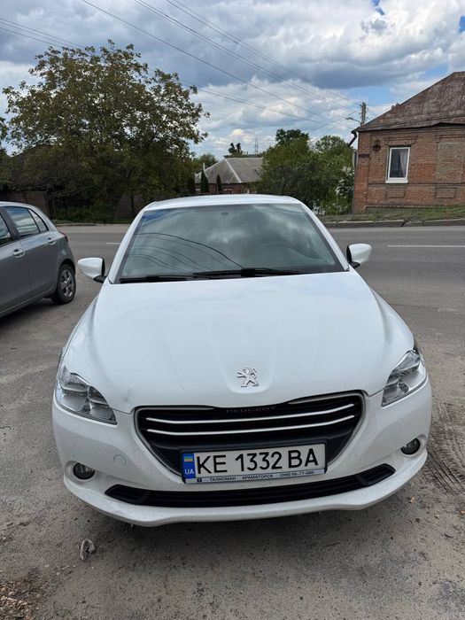 Оренда Peugeot 301 (газ/бензин)
