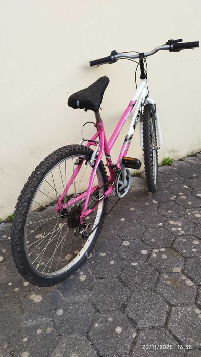 Bicicleta. Valor Negociável.