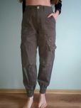 Zielone spodnie joggery River Island 34 XS 36 S khaki bojówki