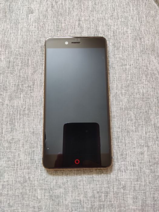 Продам смартфон ZTE Nubia Z11 mini S (4 gb ram, 64 gb rom)