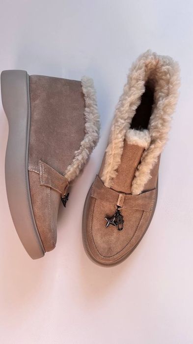 Жіночі зимові лофери з натуральної замші • хутро всередині • Україна
