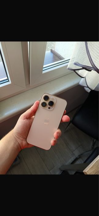 Iphone 13 pro Gold 128 gb + 6 case