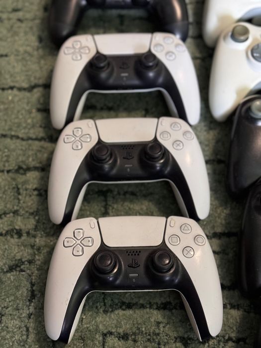 Геймпад DualShock 4