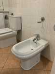 sprzedam bidet na stojąco