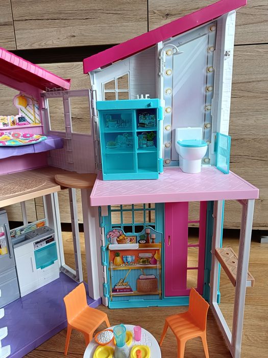 Domek dla lalek Malibu - Barbie