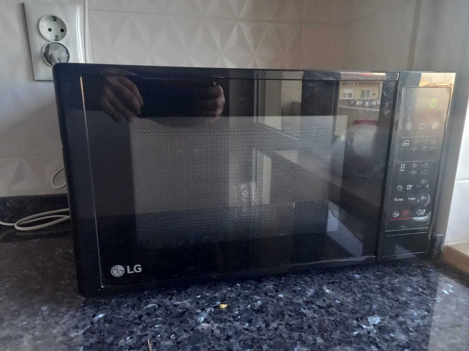Microondas Lg Mh6042D