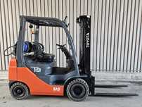 Навантажувач Toyota 1,8 т газ/бензин. Вилочный погрузчик Toyota 1,8 т