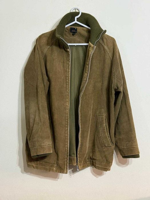 Casaco de Canelado Verde Azeitona com Fecho Frontal