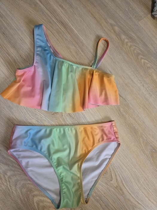 strój kąpielowy dwuczęściowy z falbanką na jedno ramię r 152