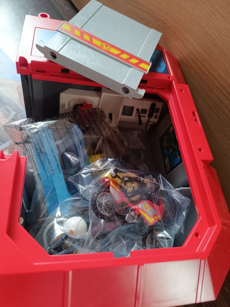 Playmobil Remiza Strażacka Straż Pożarna