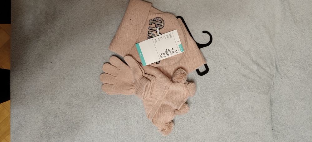 Komplet dziewczęcy czapka, szalik, rękawiczki