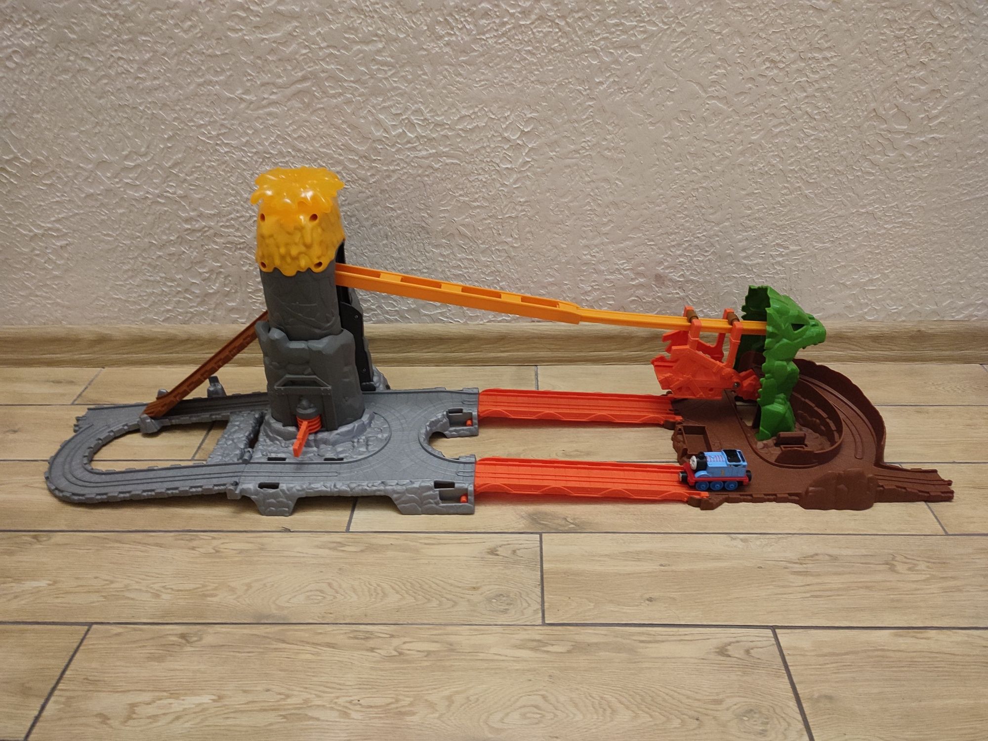 Залізна дорога Томас Fisher Price Take-n-Play Daring Dragon Drop