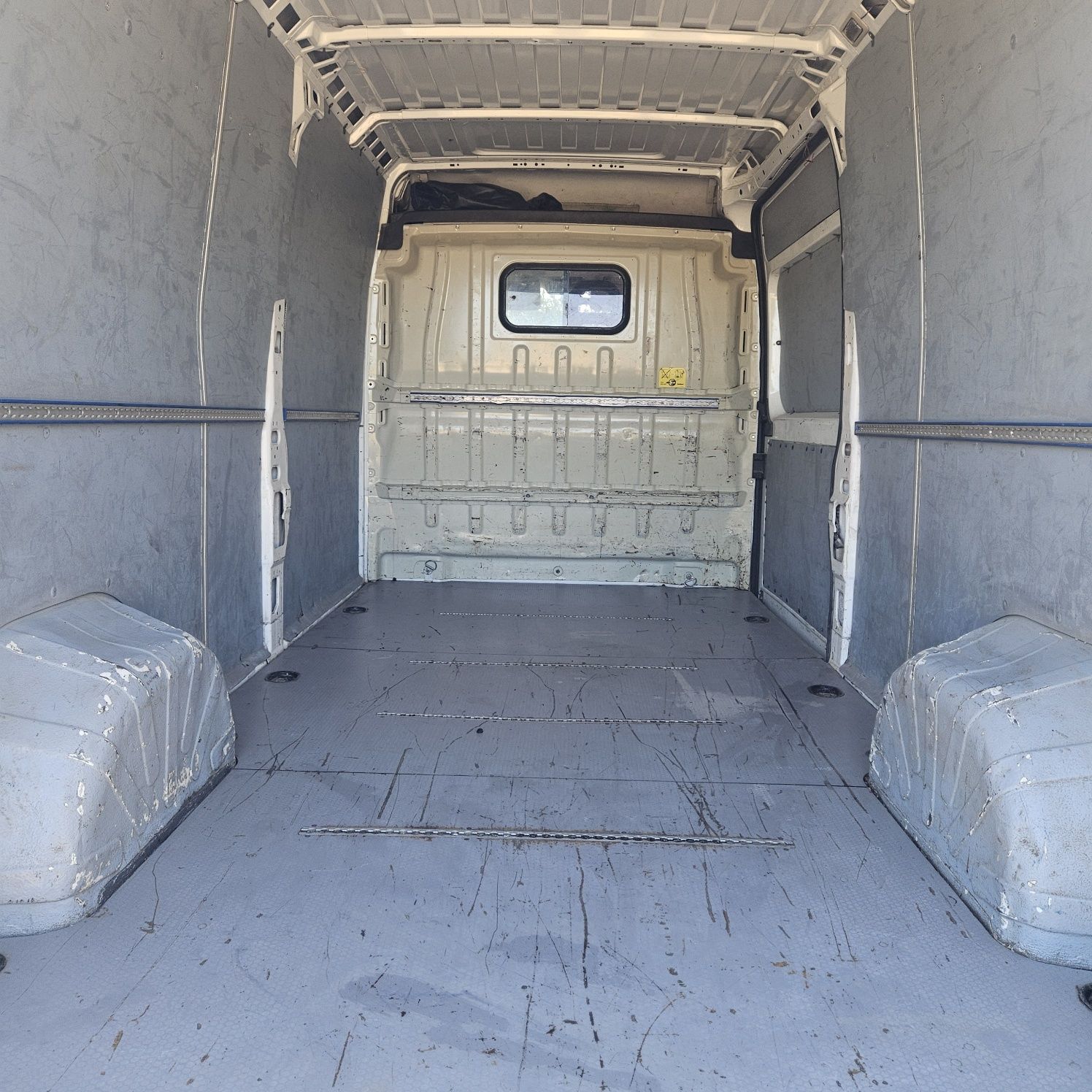 Peugeot Boxer 2.2 HDi 2013 • Готов к работе • Без вложений