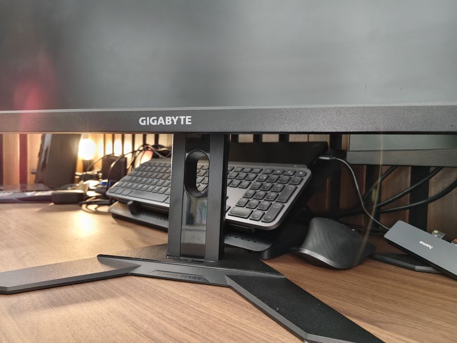 Sprzedam 2 monitory gamingowy Gigabyte G24F 2