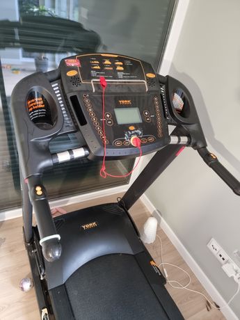 Bieżnia elektryczna  york fitness t300 diamond