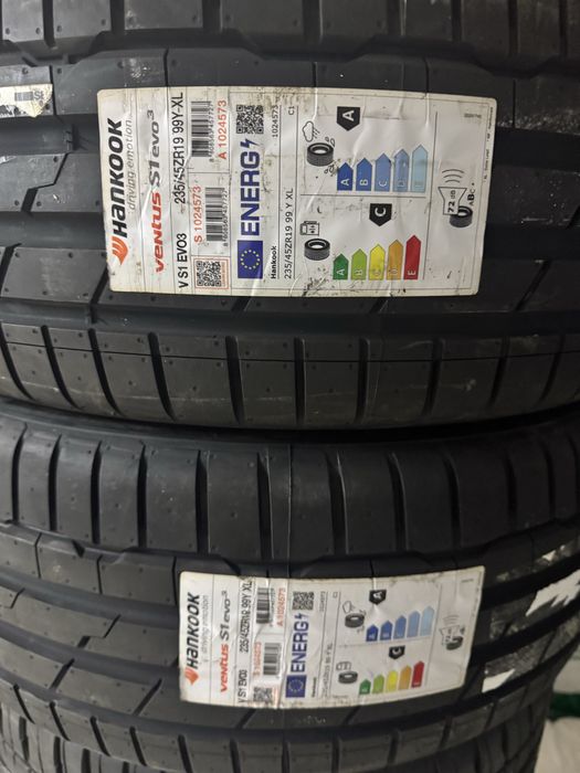 2 Pneus Novos Hankook Ventus S1 evo3 235/45ZR19 99Y XL