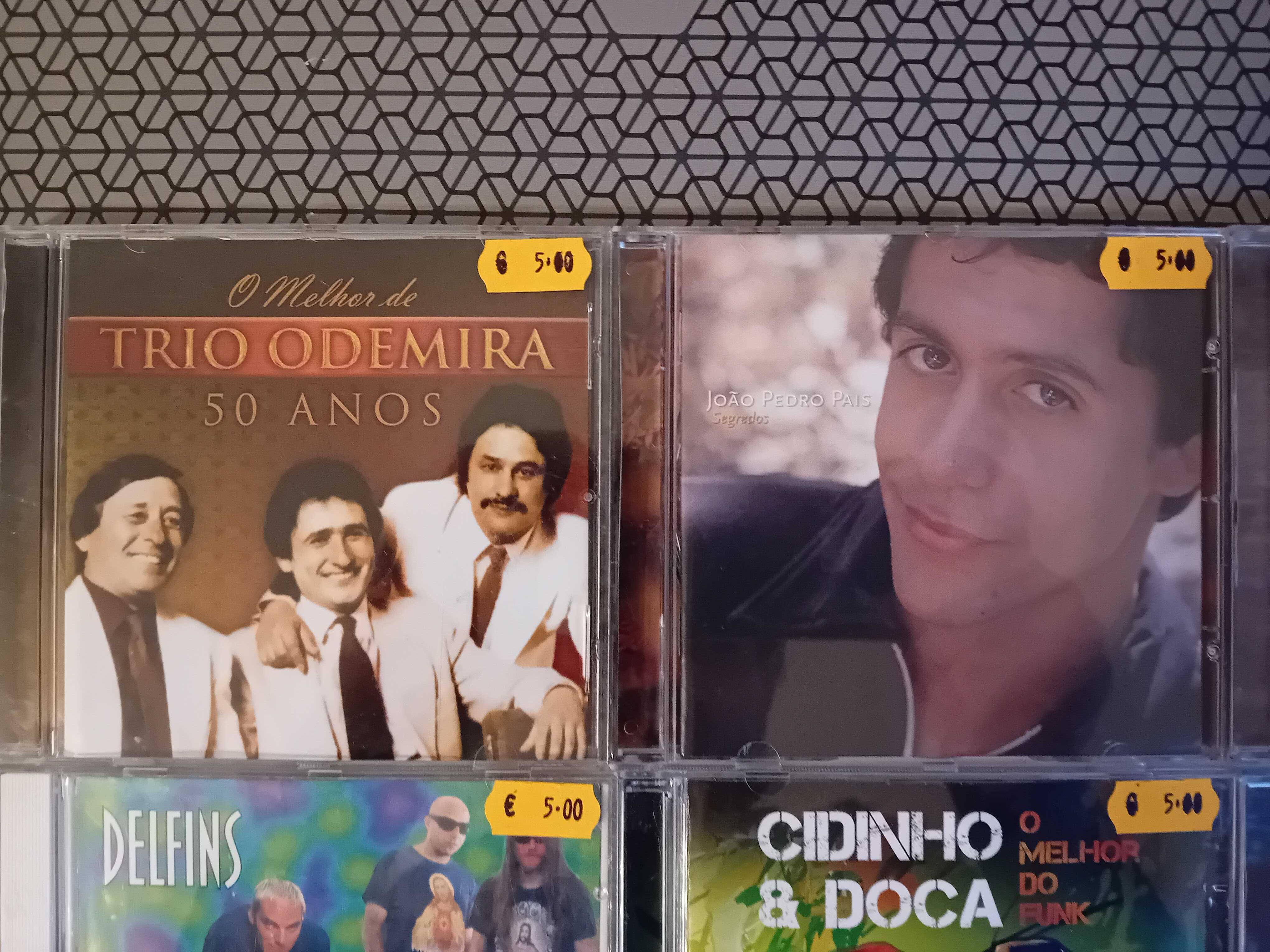 Música em Cd Vários Estilos e Ao Vivo