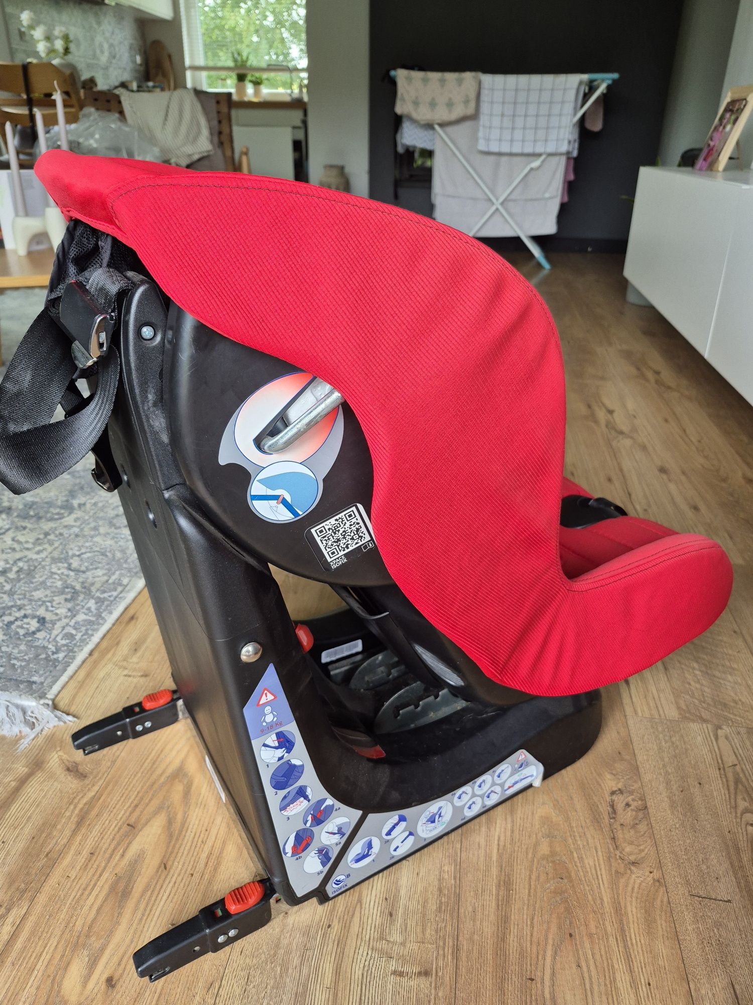 Fotelik Samochodowy chicco 9-18 kg