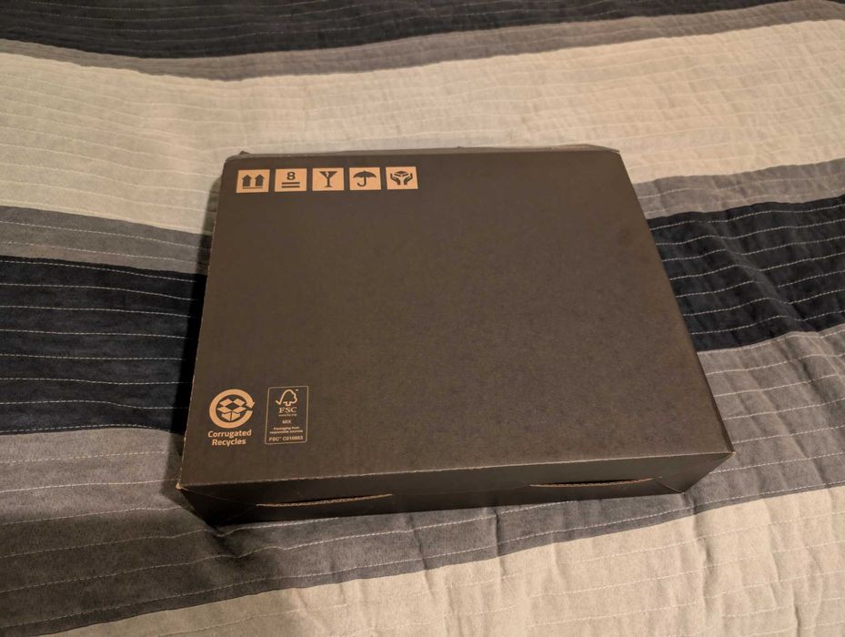 Razer Blade 16 (2024) RTX 4090, 64 GB RAM, 2+2 TB SSD – idealny stan