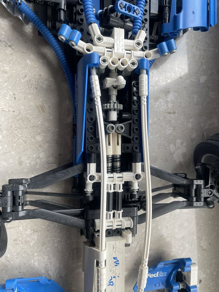 Gigantyczny bolid F1 Williams BMW lego technic 8461 biały kruk!