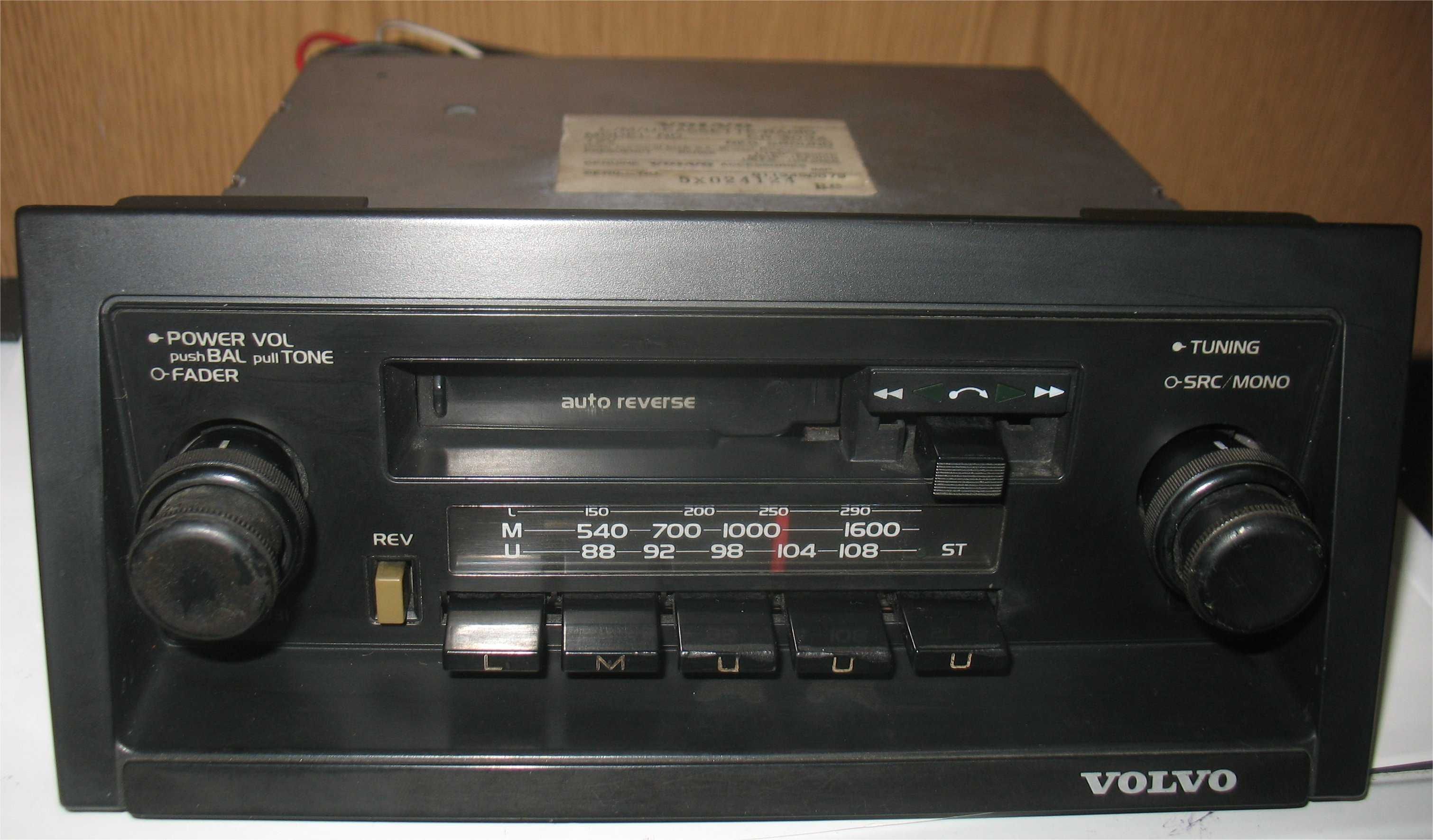 Auto-Rádio Clássico - Volvo CR-303X