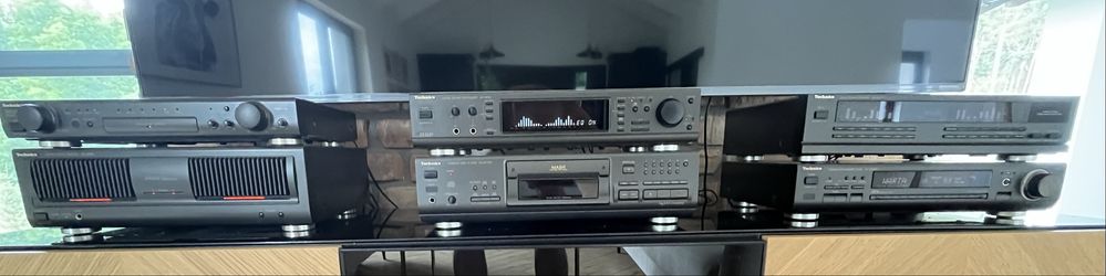 Technics plus Altus 300