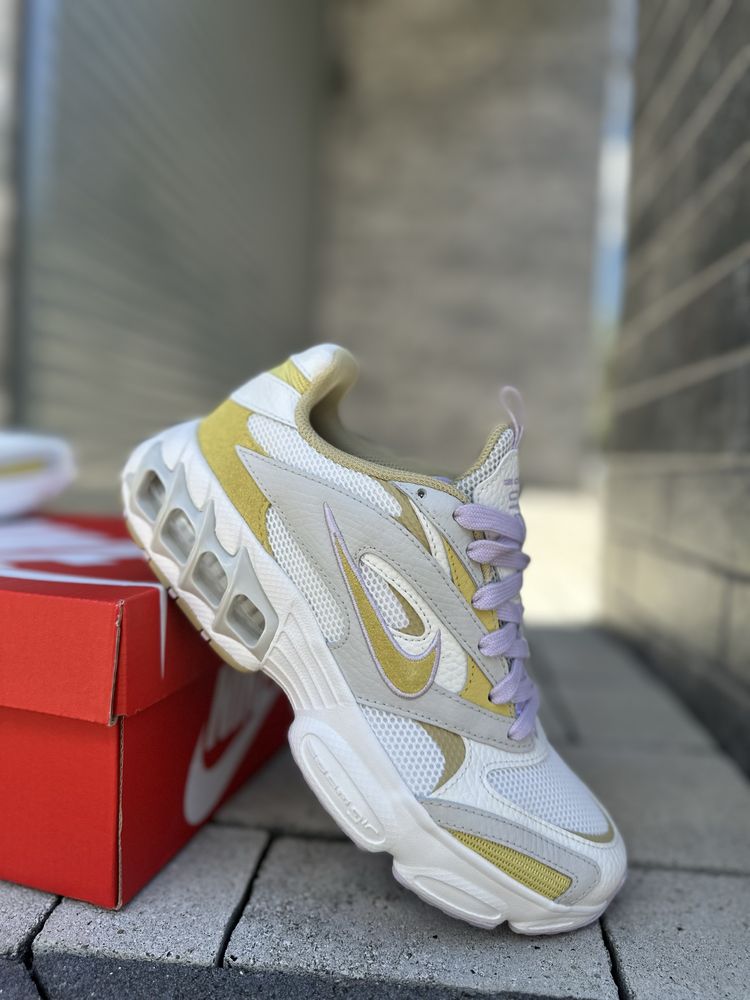 Жіночі оригінальні кросівки Nike Zoom Air Fire DV6977 100