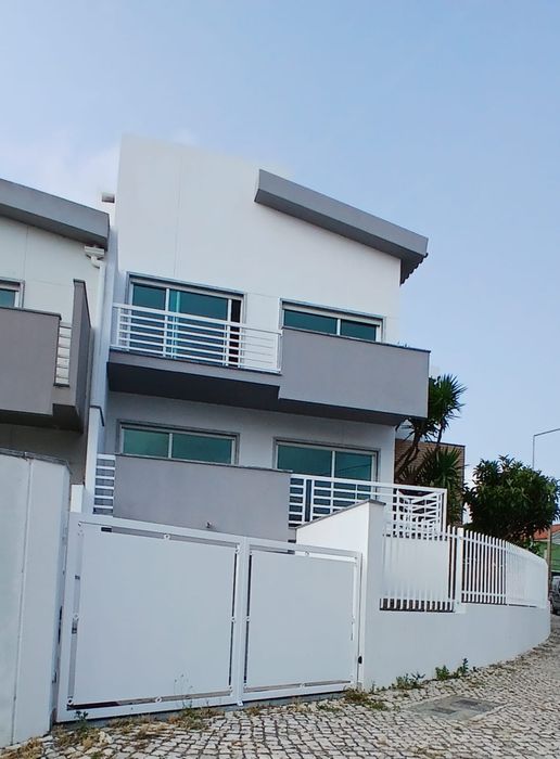 Pintura interior e exterior, reparações em geral