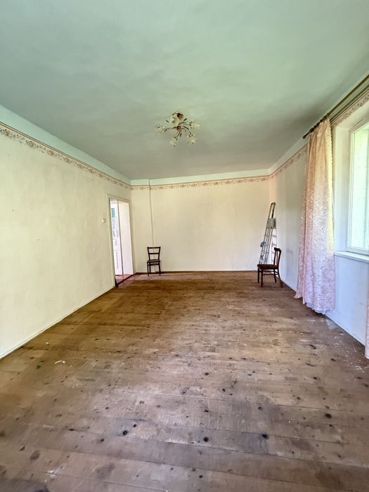 Продається цегляний будинок у селі Нижнів, 30 км до Івано-Франківська