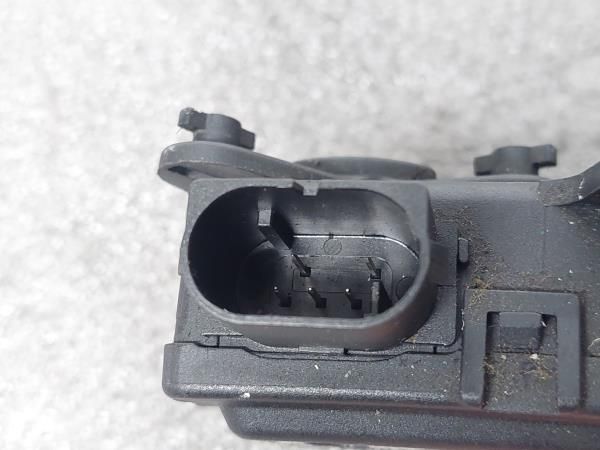 Motor da comporta da sofagem VOLKSWAGEN Passat (3B2)