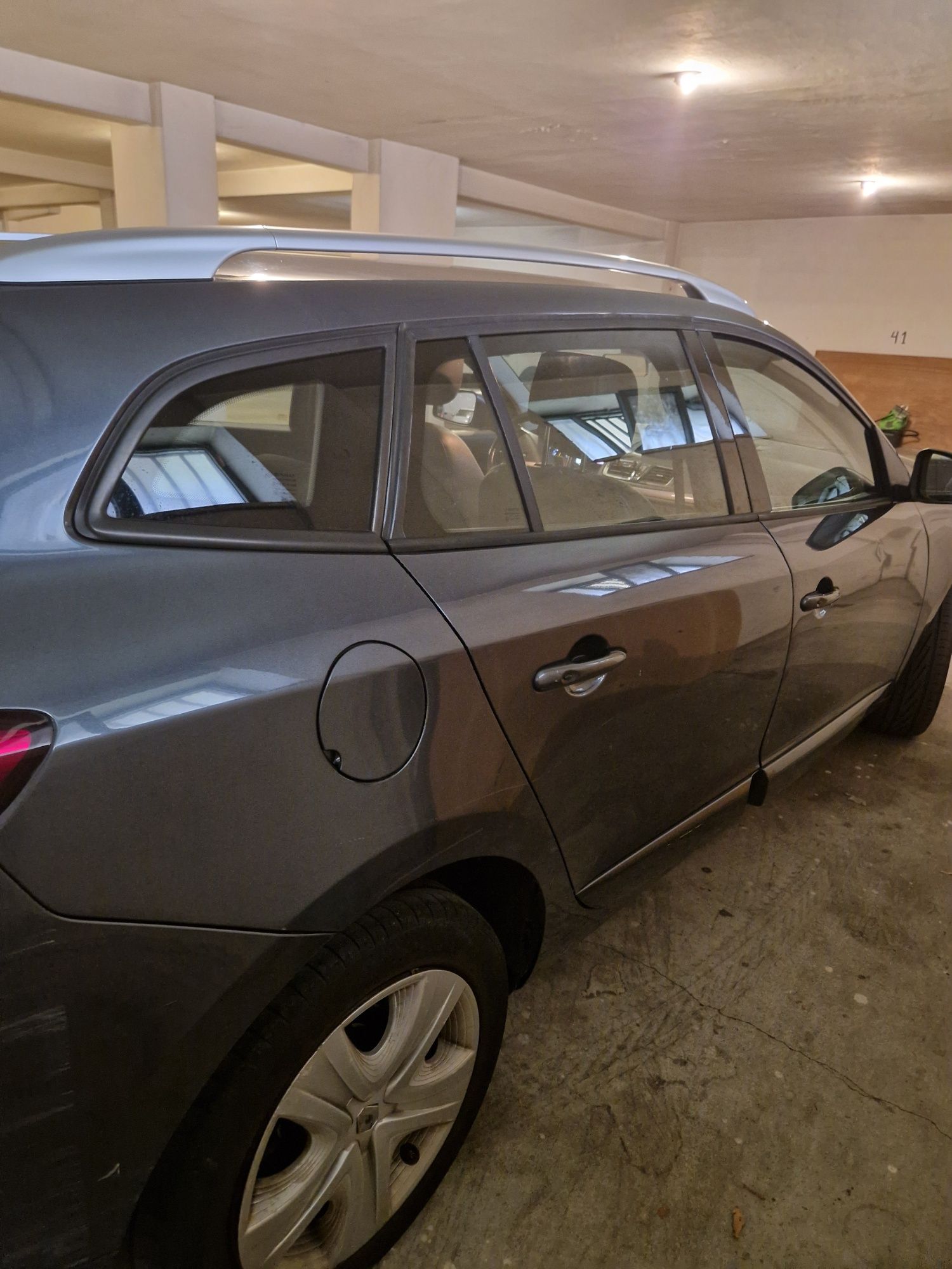 Carro em bom estado
