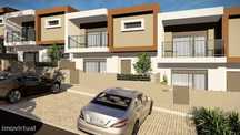 Moradia Nova de 4 Quartos com Garagem