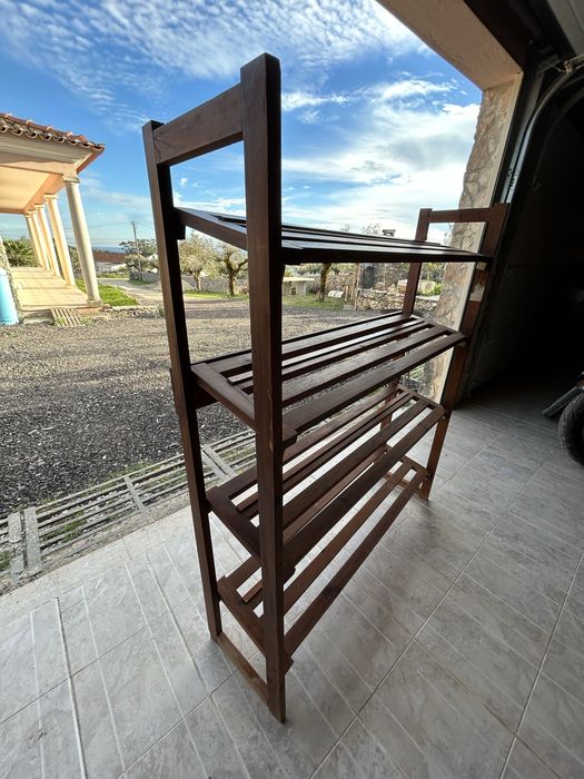 Prateleiras/ sapateiras