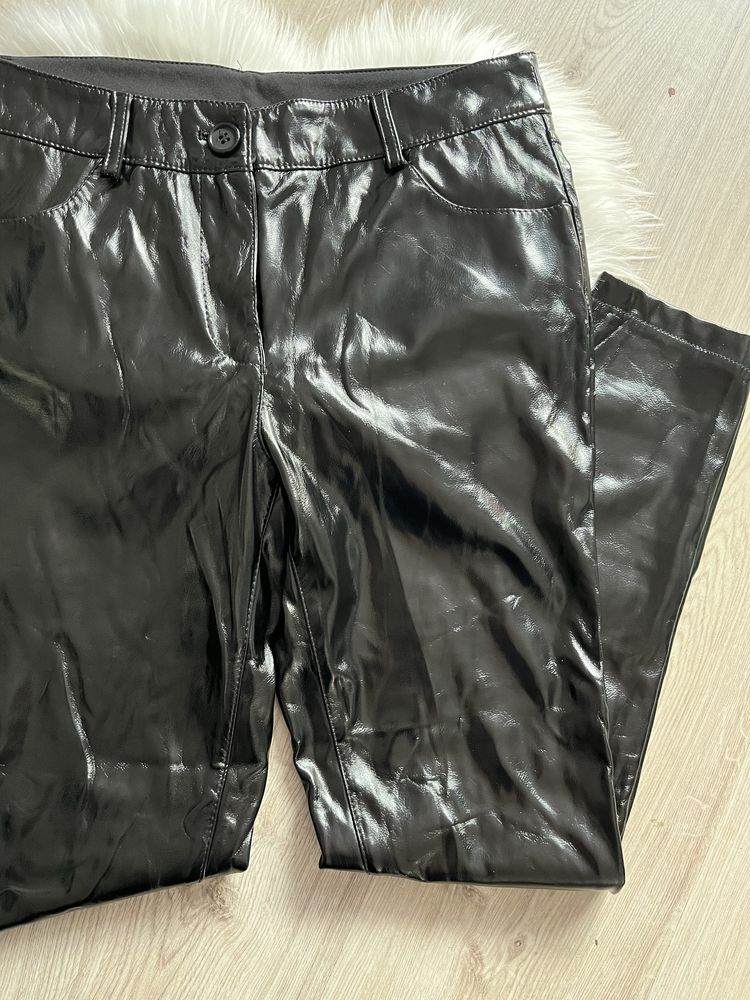 Spodnie czarne lakierkowane