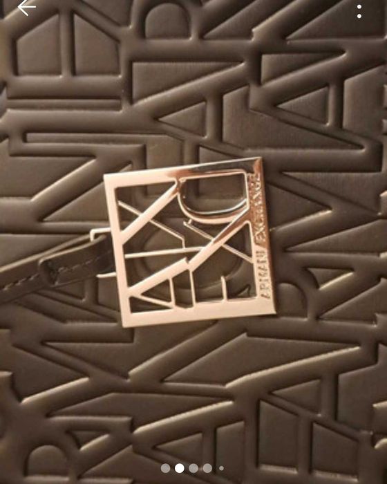 Mala Armani Exchange