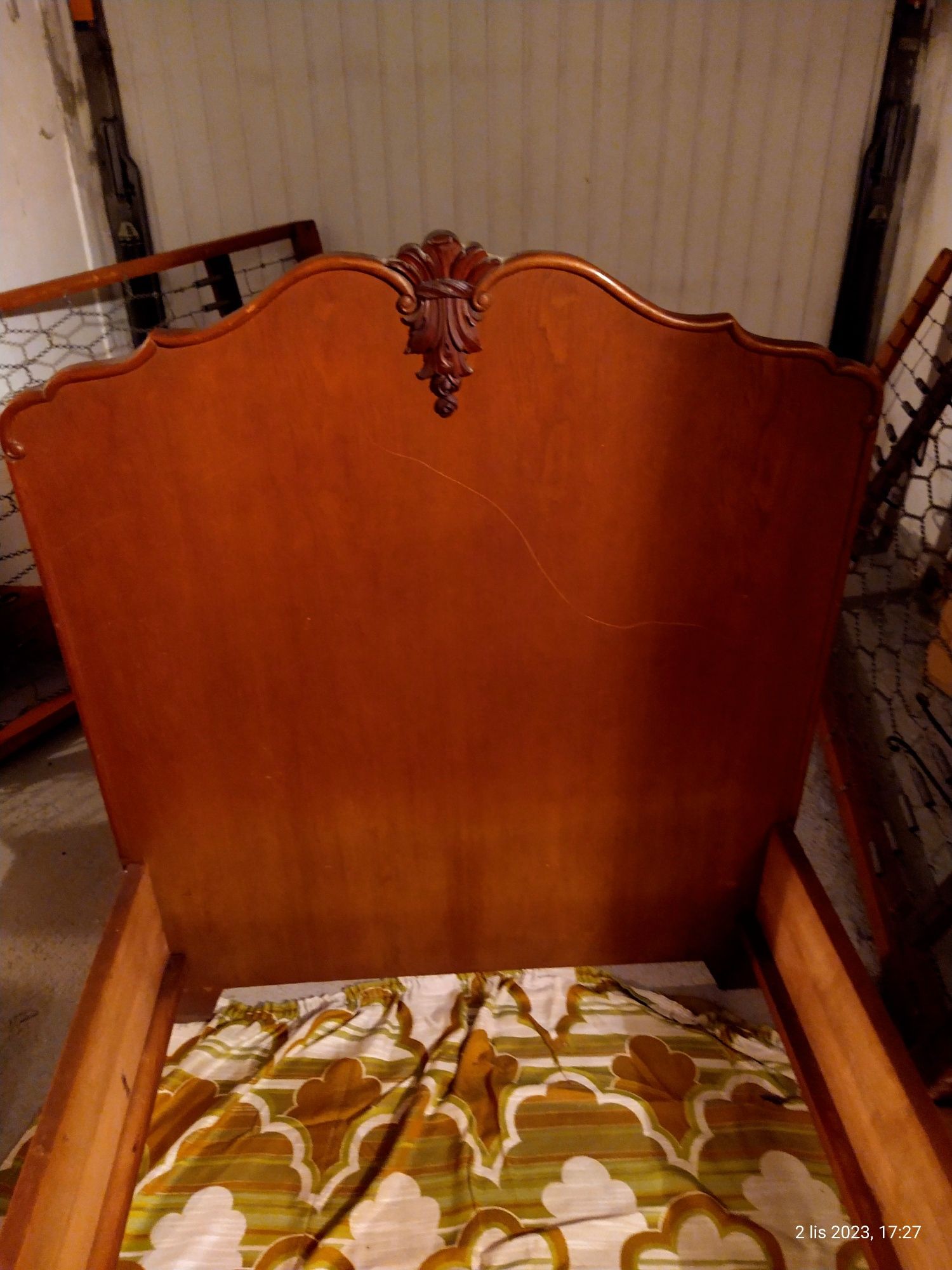 Zabytkowe łóżko z oryginalnym rachunkiem z 1931