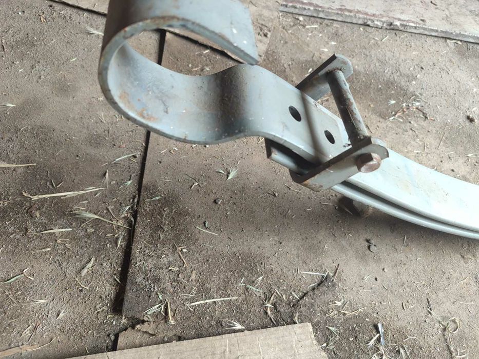 Ресори задні Mercedes 609-711D