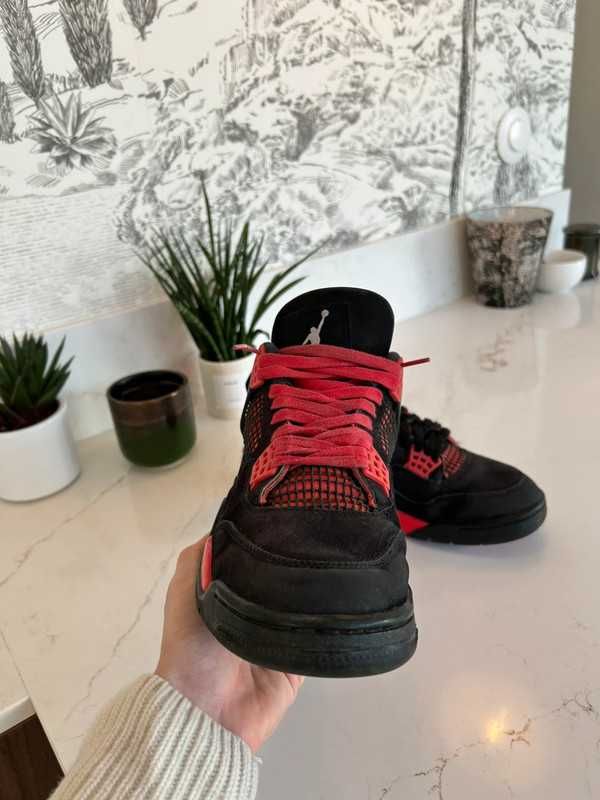 Jordan 4 Retro Red Thunder R.43