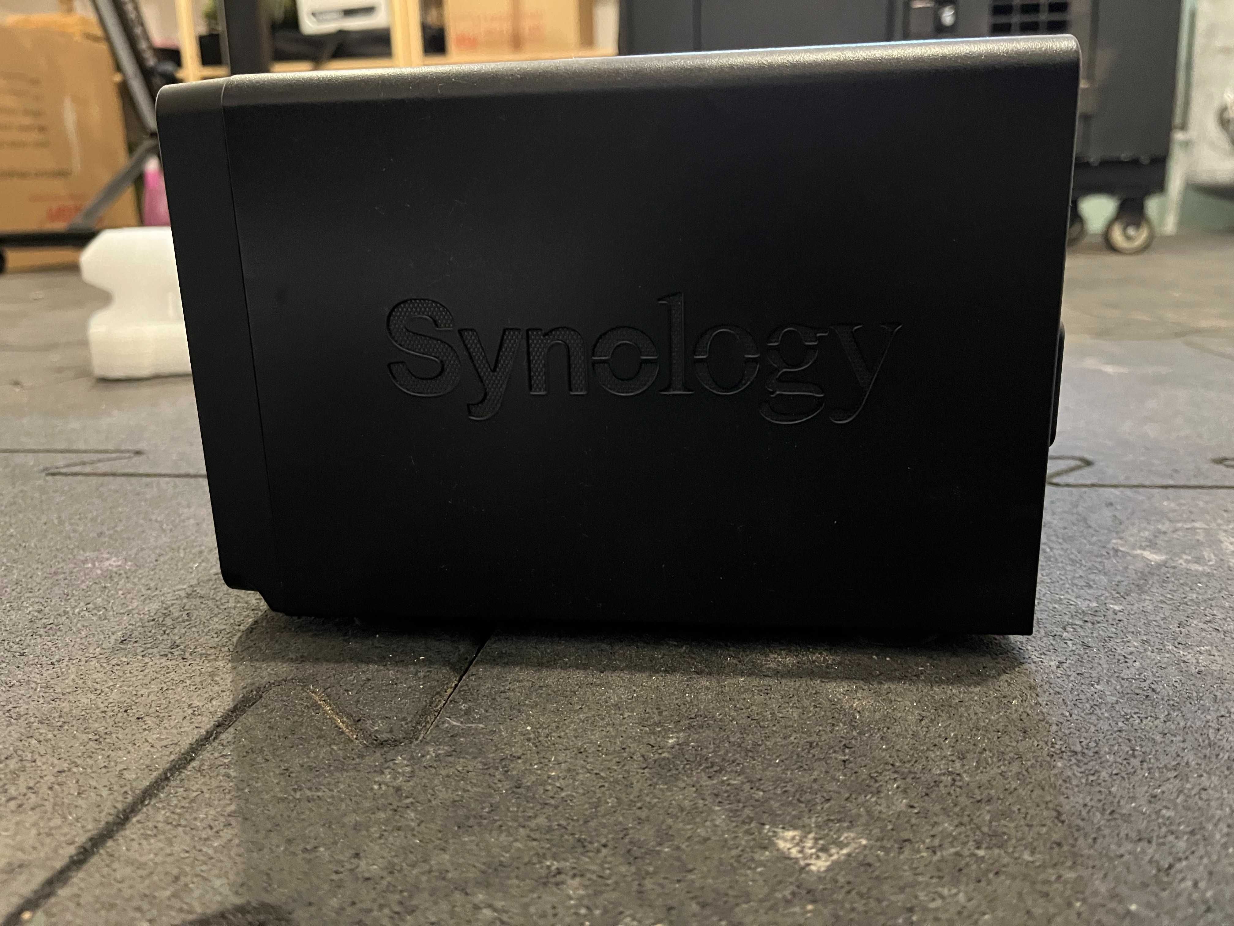 Używany NAS Synology DS1815+