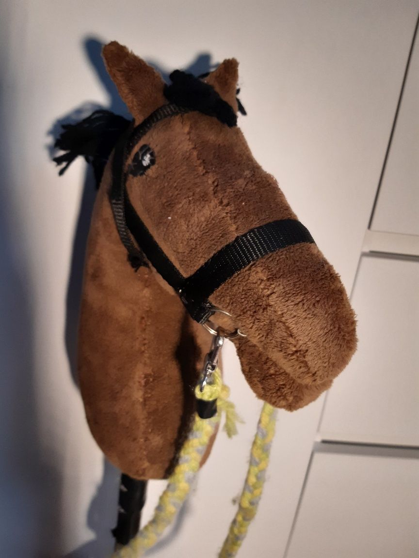 Hobby horse brązowy